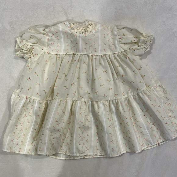 2 vintage dresses - 12 months - short sleeve - Picture 3 of 3